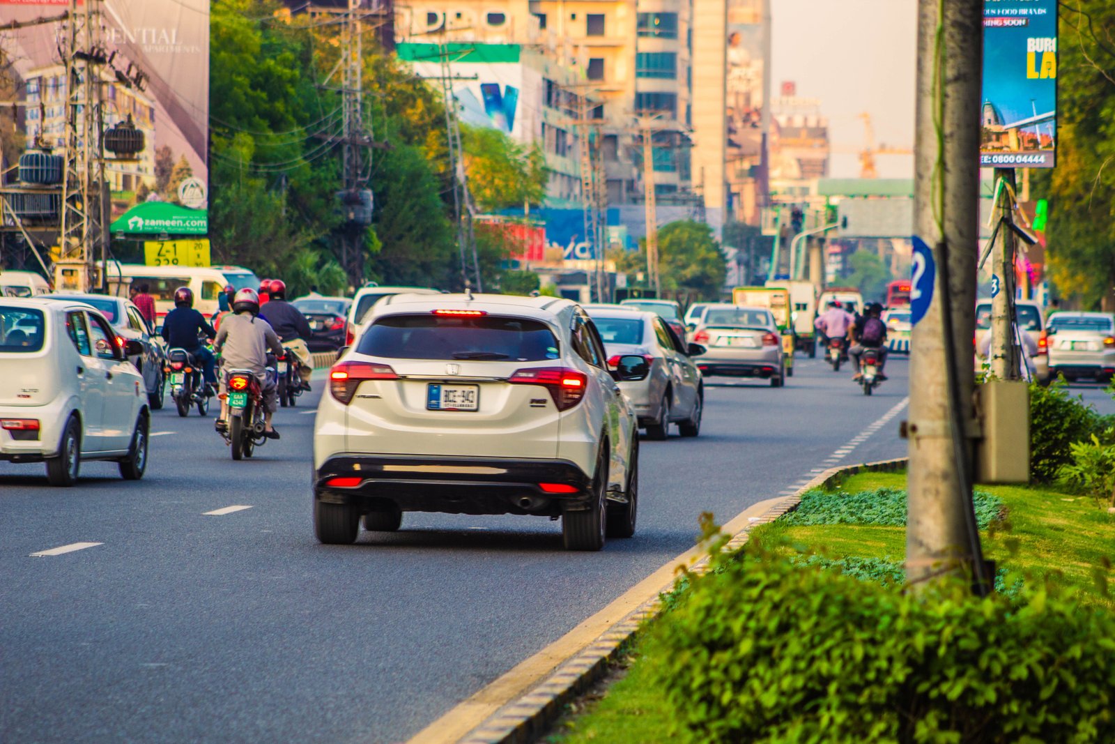 How live GPS reports help owners manage cars, e-bikes, scooters, and delivery vehicles.